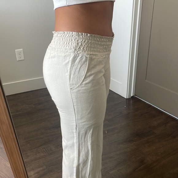 Beige Low Waisted Linen Pants - Picture 3 of 5